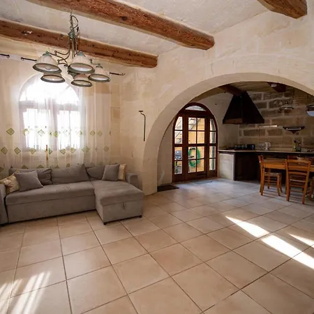 3 Bedroom Farmhouse With Private Pool In Gozo Ferienhaus *